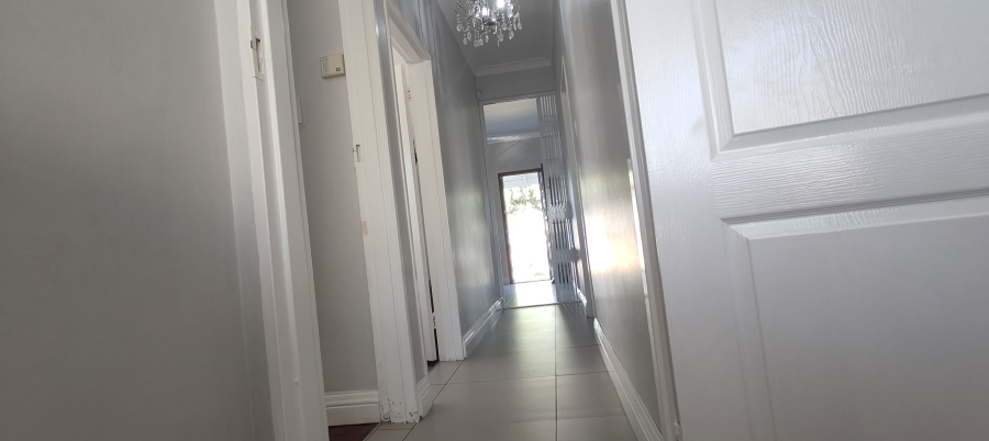 3 Bedroom Property for Sale in Kabega Park Eastern Cape